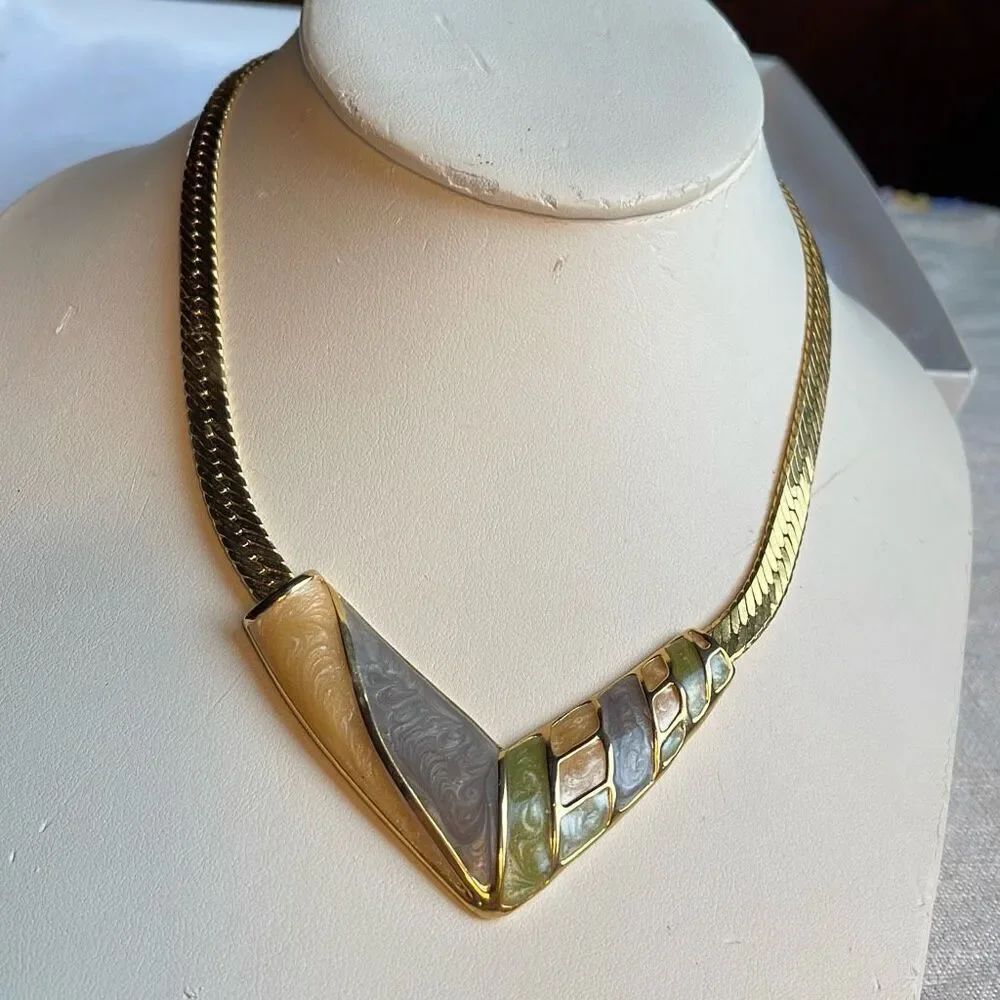 Vintage V shaped pastel enamel  flat lay chain necklace